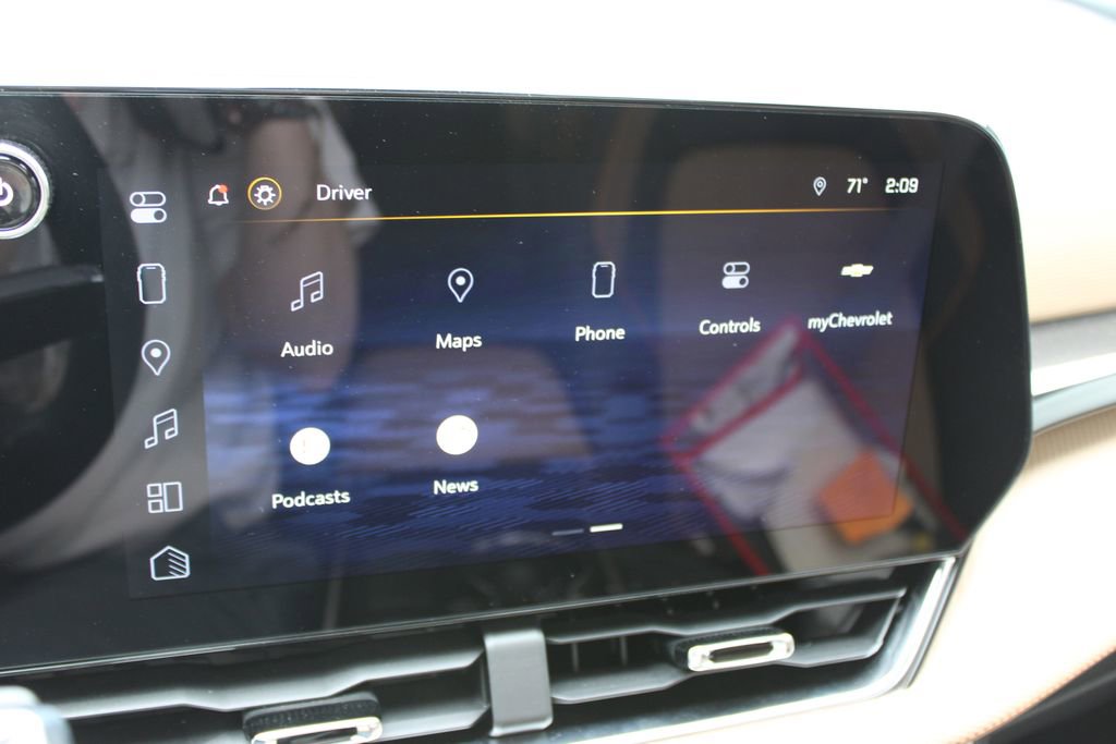 Used 2025 Chevrolet Equinox ACTIV w/ Safety and Technology Package image 53