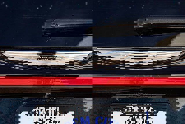 Used 2021 Chrysler Pacifica Touring-L w/ Uconnect Theater Family Group image 19