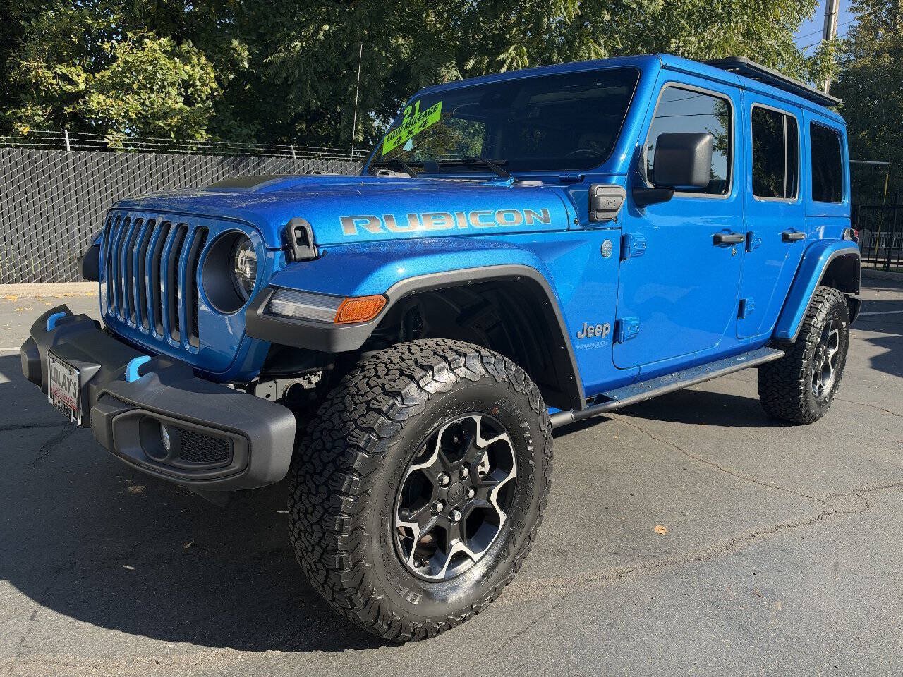 Used 2021 Jeep Wrangler Unlimited Rubicon 4xe w/ Cold Weather Group AWD/4WD image 1
