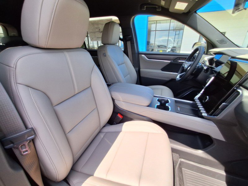 New 2026 GMC Acadia Elevation w/ Elevation Premium Package AWD/4WD image 15