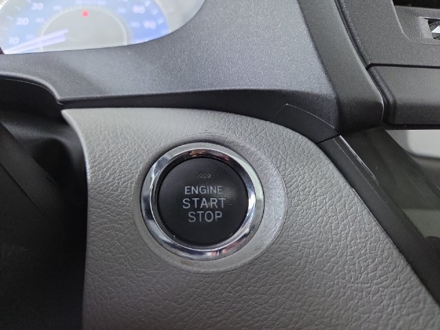 Used 2019 Toyota Sienna XLE Premium FWD image 25