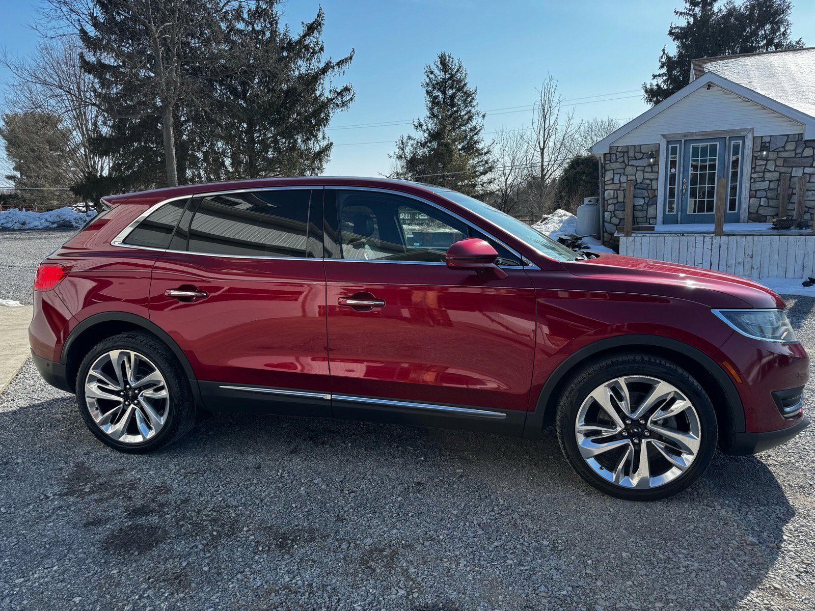 Used 2017 Lincoln MKX Reserve w/ Luxury Package image 4