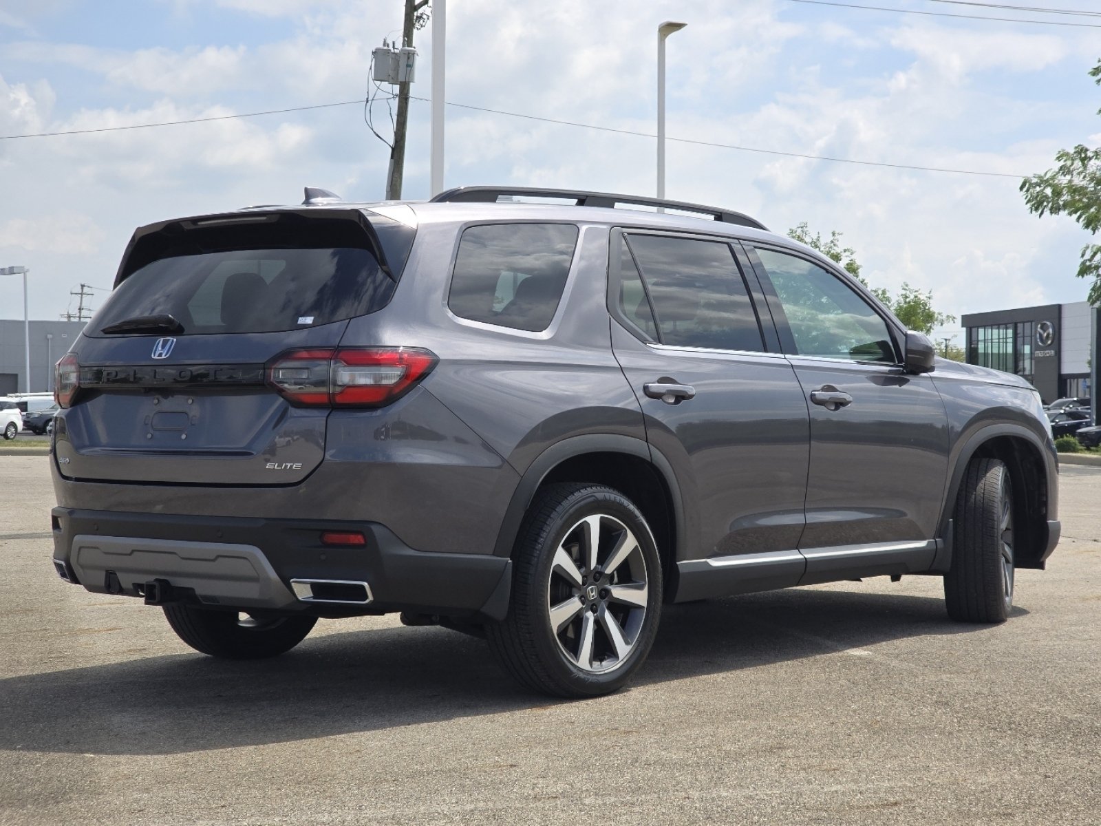 Used 2023 Honda Pilot Elite image 18