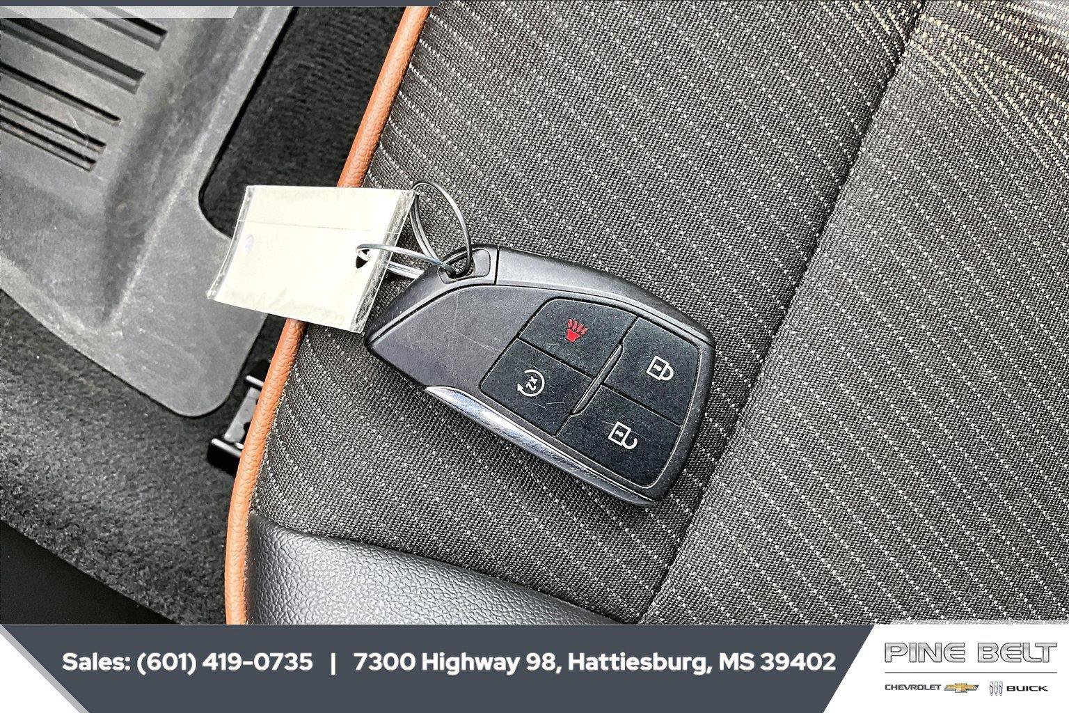 Used 2023 GMC Canyon AT4 w/ Technology Package AWD/4WD image 10