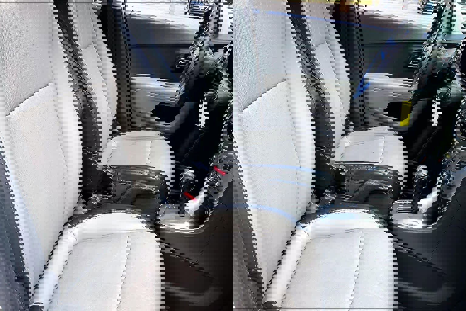 Used 2016 Chevrolet Trax LT w/ LT Convenience Package image 9