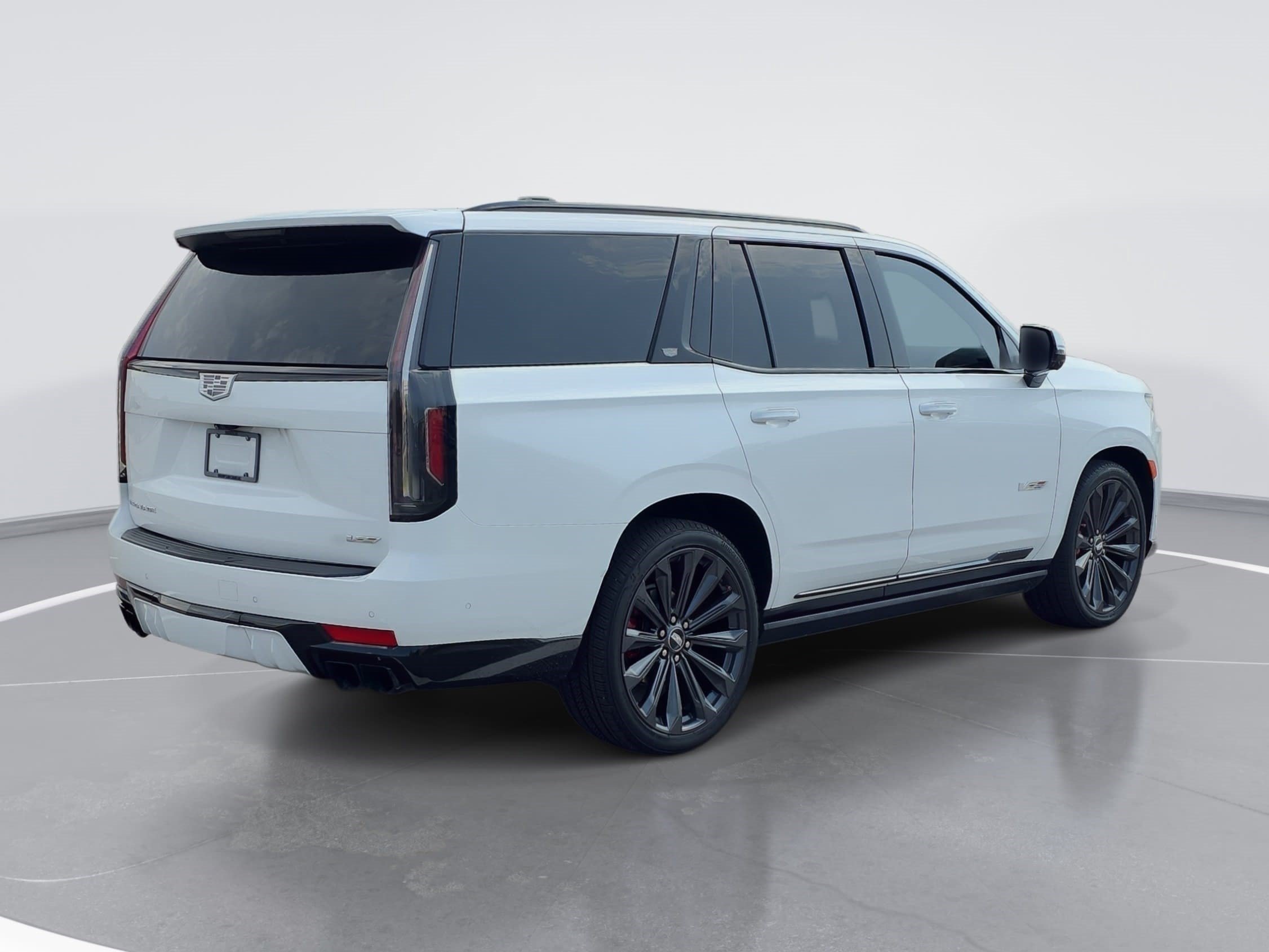 Used 2023 Cadillac Escalade V w/ Heavy-Duty Trailer Package AWD/4WD image 3