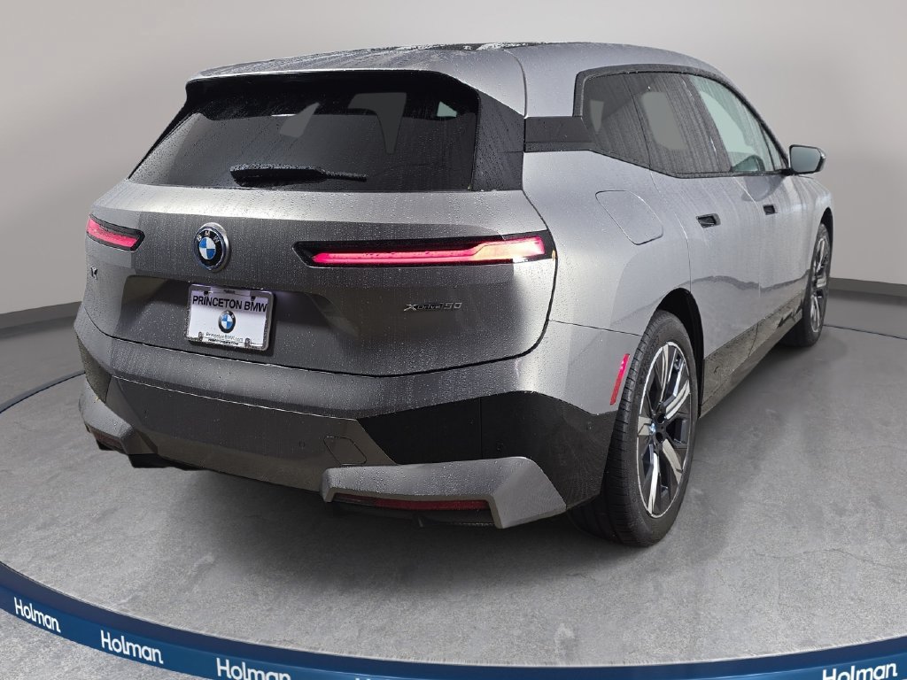 Certified 2024 BMW iX xDrive50 w/ Premium Package AWD/4WD image 5