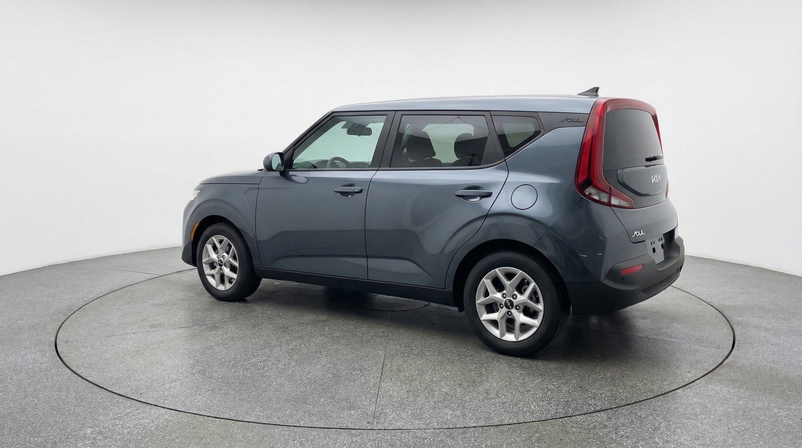 Used 2025 Kia Soul LX w/ LX Technology Package FWD image 6