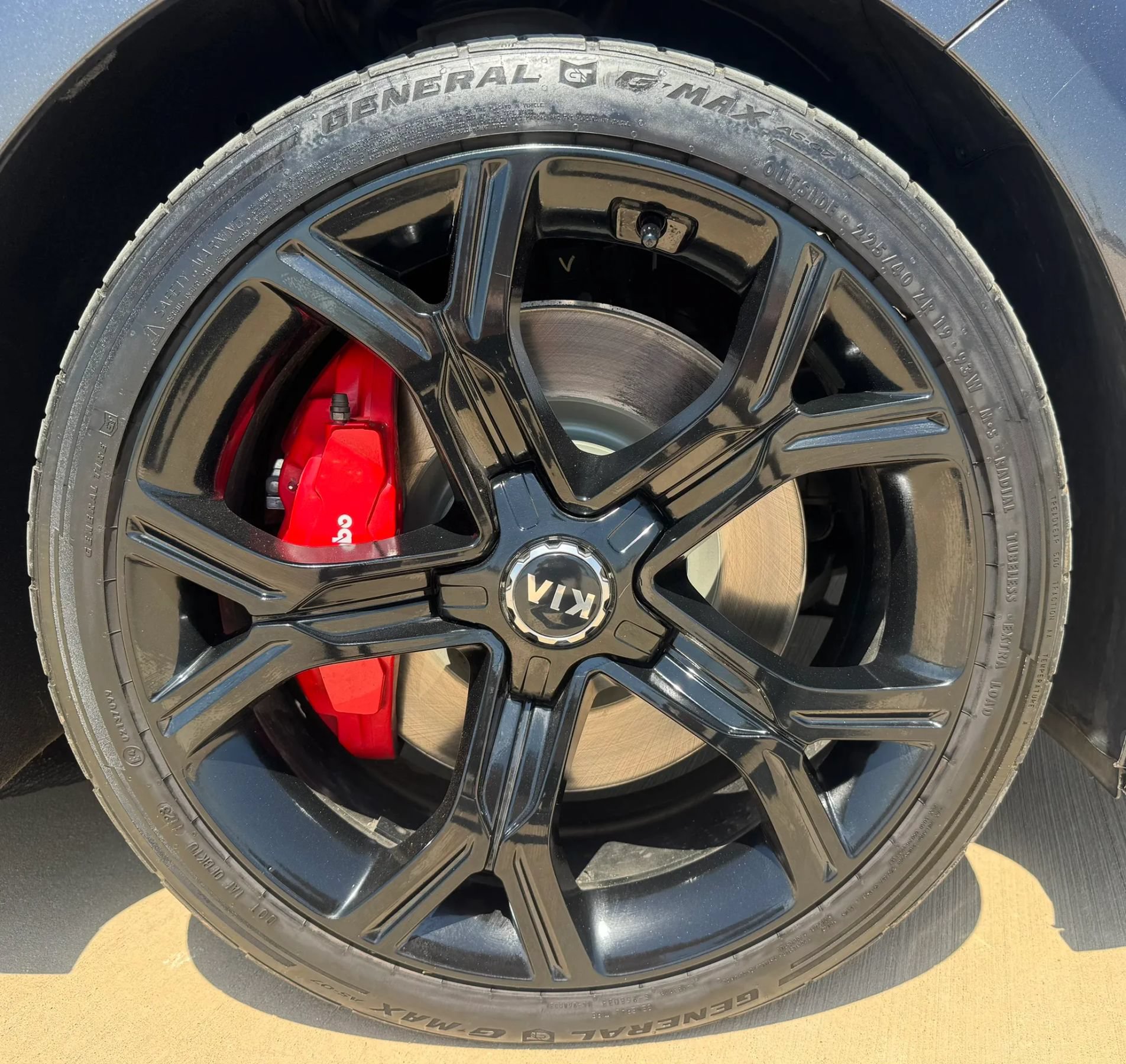 Used 2018 Kia Stinger GT1 AWD/4WD image 19