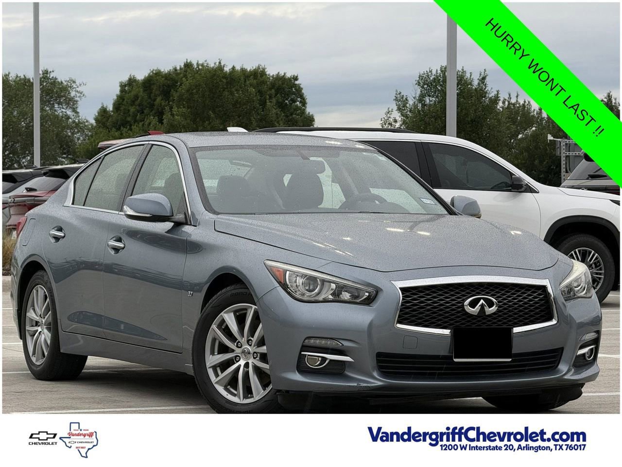 Used 2015 INFINITI Q50 Premium w/ Navigation Package AWD/4WD image 2