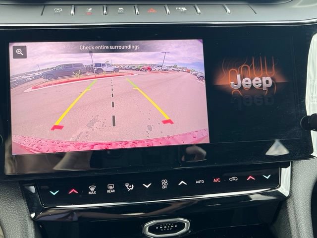 New 2026 Jeep Grand Cherokee L Limited w/ Limited Altitude Package AWD/4WD image 31
