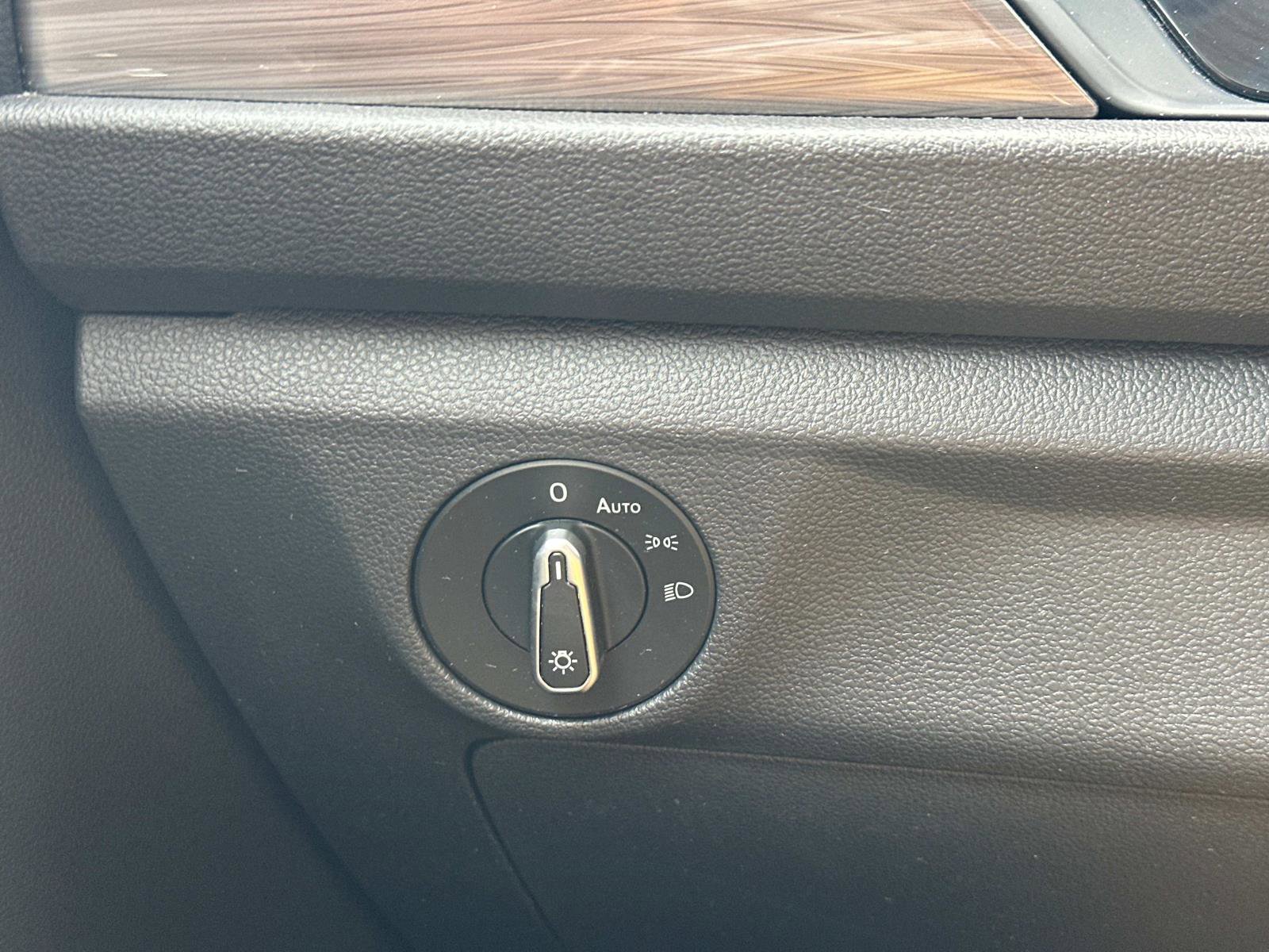 Used 2022 Volkswagen Jetta SEL image 26