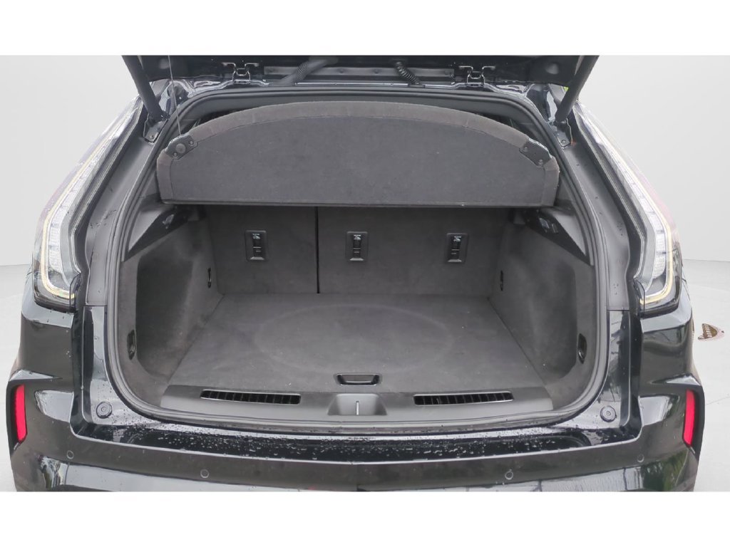 Used 2024 Cadillac XT4 Sport FWD image 9