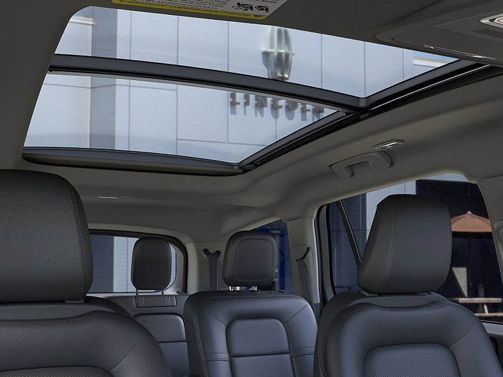 New 2026 Lincoln Aviator AWD image 22