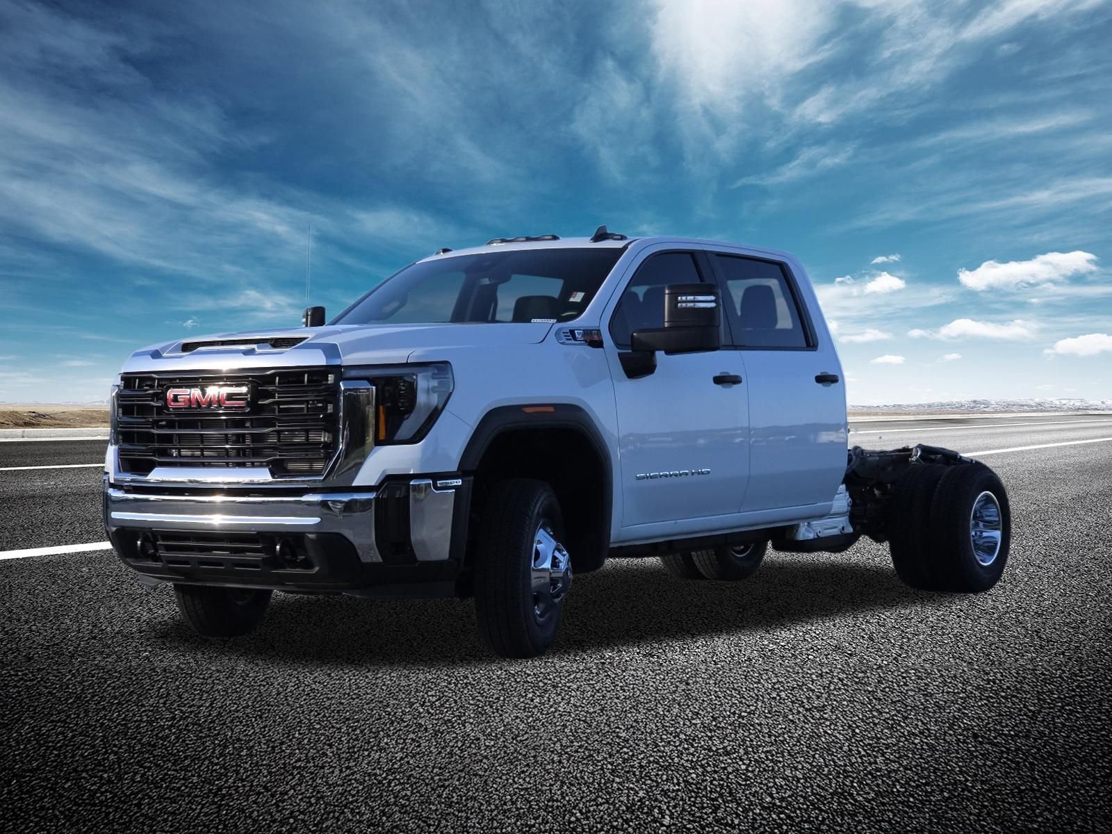 Used 2025 GMC Sierra 3500 Pro w/ Convenience Package image 17