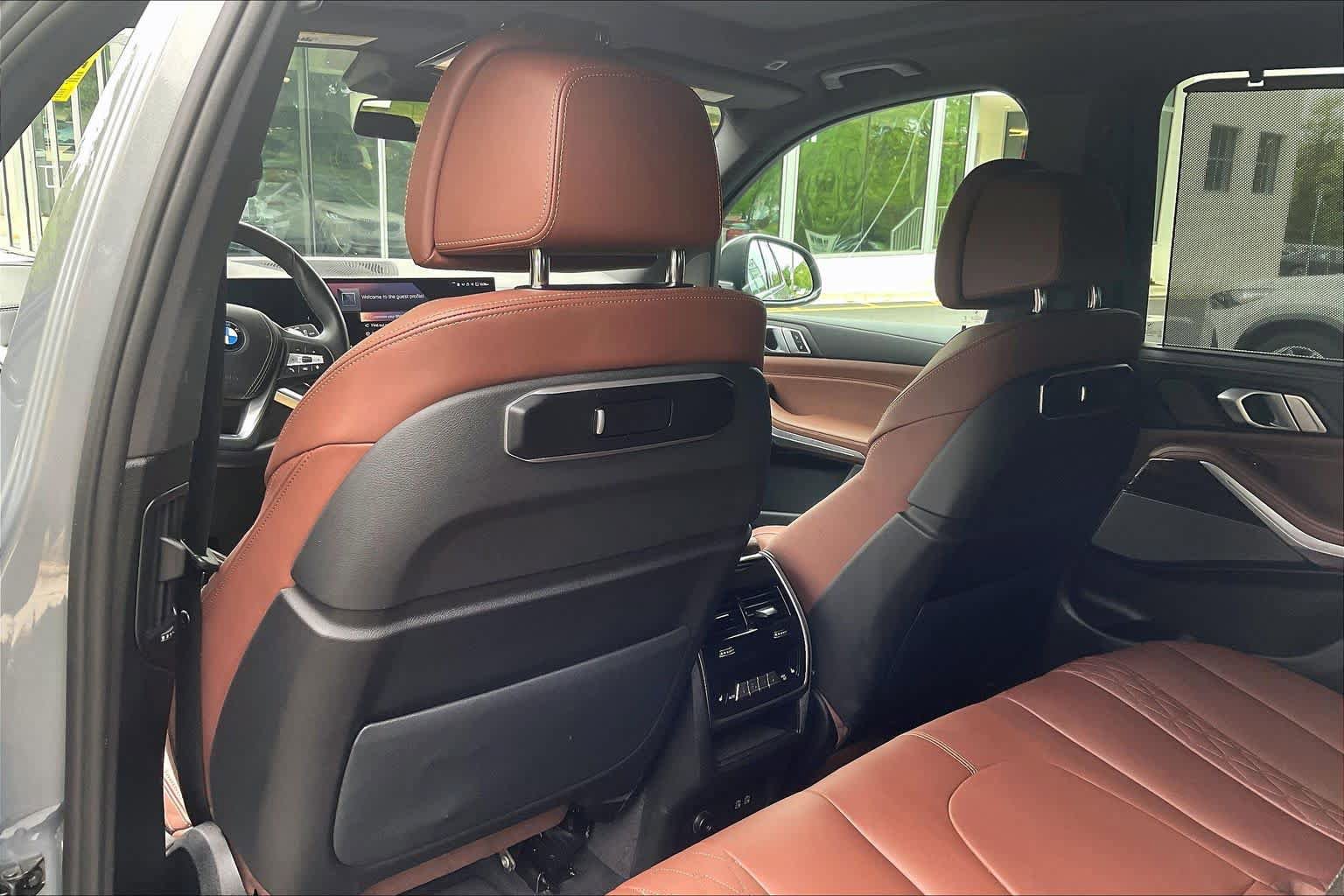 Used 2025 BMW X5 xDrive50e w/ Climate Comfort Package AWD/4WD image 22