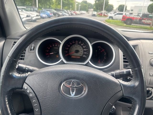 Used 2005 Toyota Tacoma 4x4 Double Cab image 12