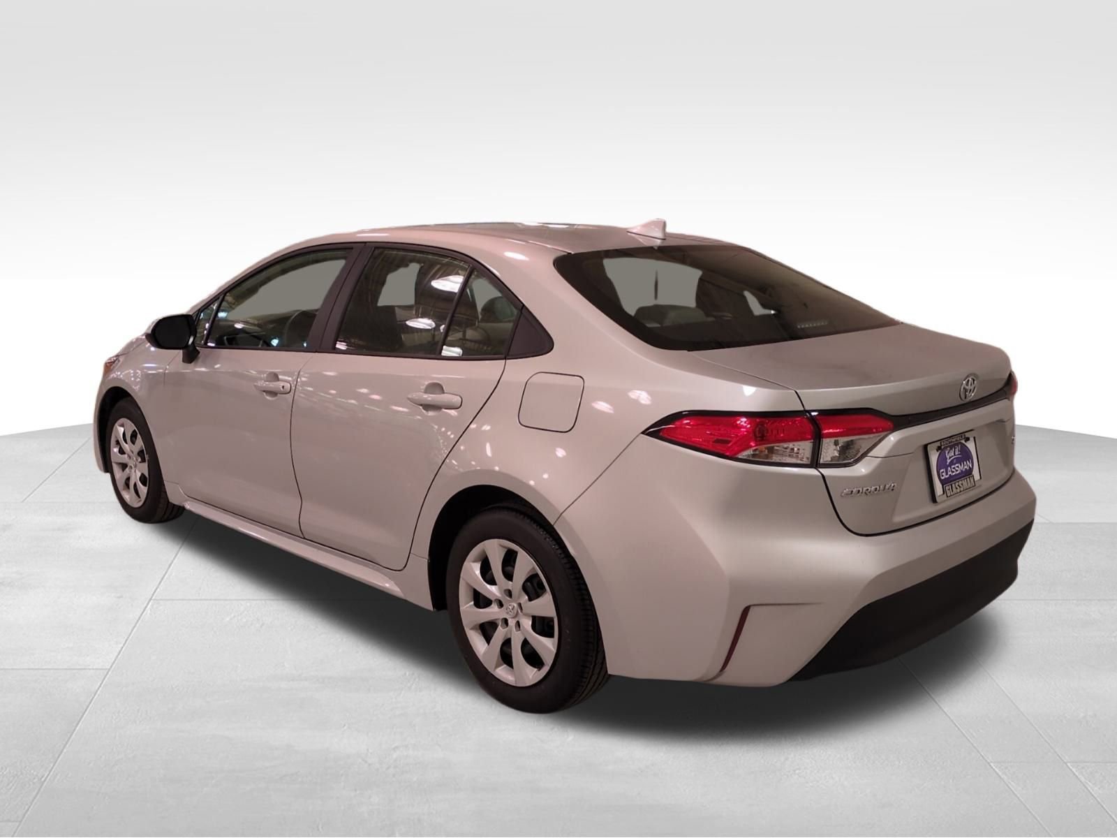 Used 2025 Toyota Corolla LE image 6