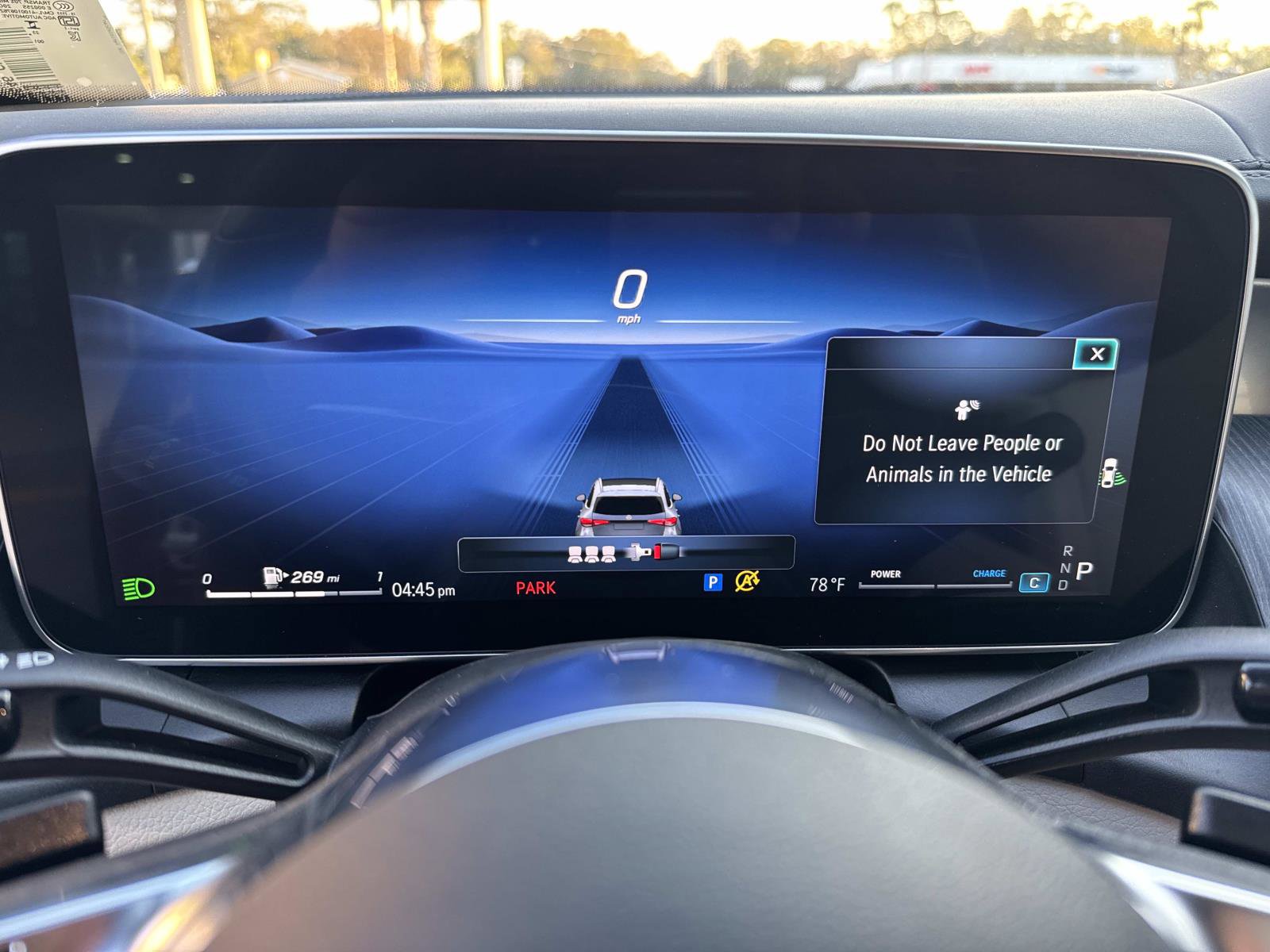 Used 2024 Mercedes-Benz GLC 300 4MATIC image 30