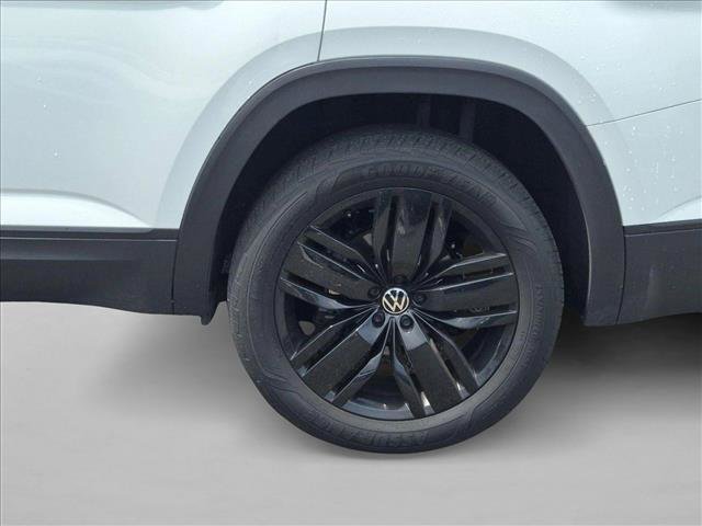 Used 2023 Volkswagen Atlas SE FWD image 16