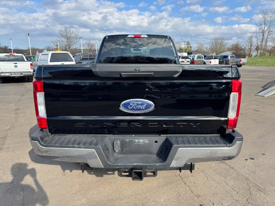 Used 2018 Ford F350 XLT AWD/4WD image 4