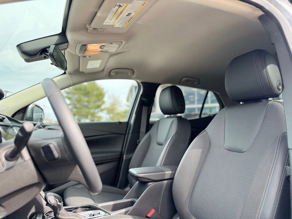 Used 2023 Buick Encore GX Select w/ Sport Touring Package image 17