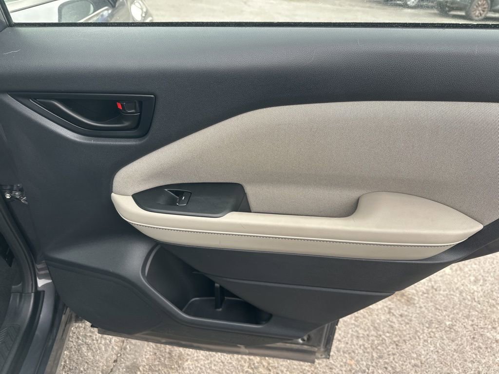 Certified 2025 Subaru Forester image 17