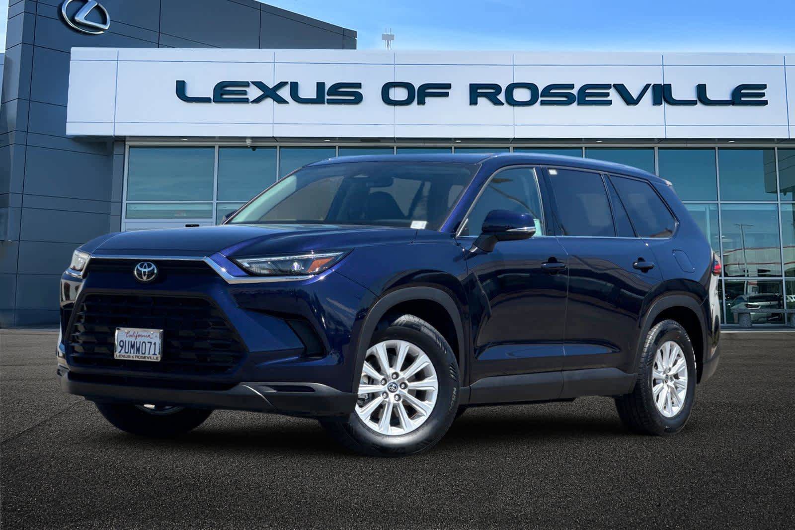 Used 2025 Toyota Grand Highlander FWD image 1