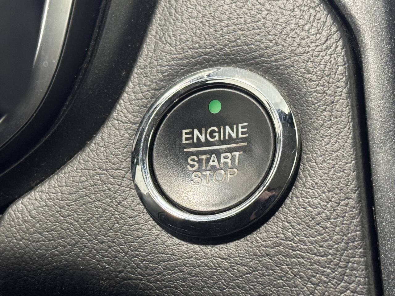 Used 2017 Ford Fusion Energi Titanium FWD image 35