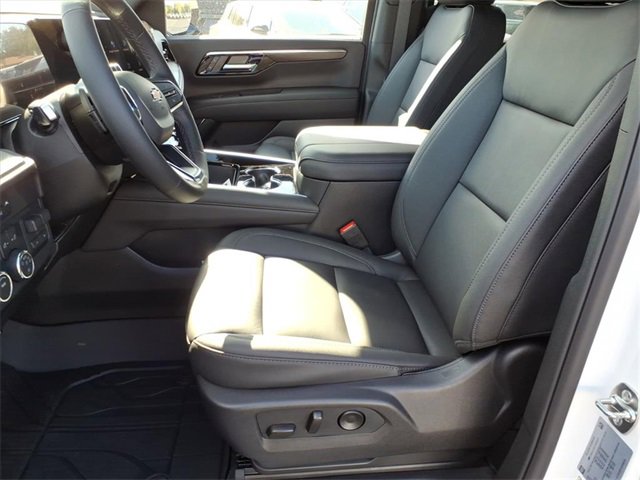 New 2026 Chevrolet Suburban LT w/ Comfort Package image 6