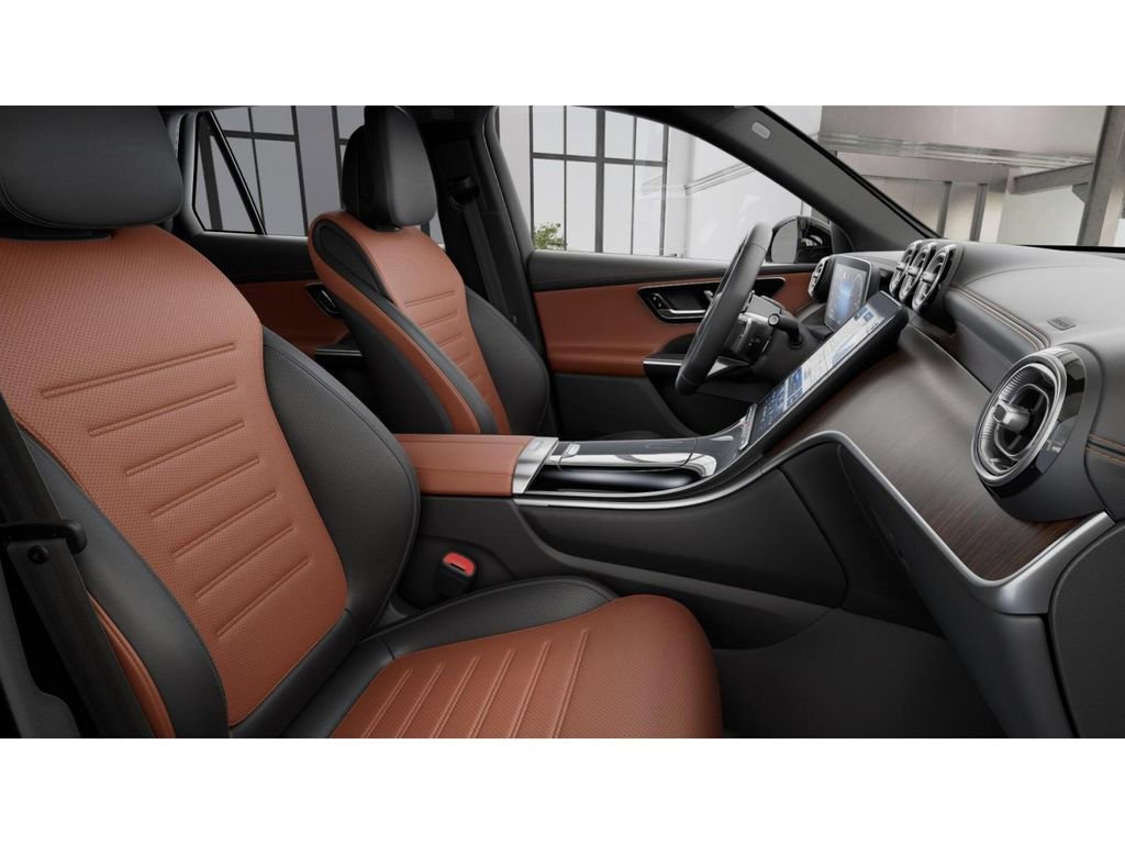 Certified 2026 Mercedes-Benz GLC 350e 4MATIC image 4
