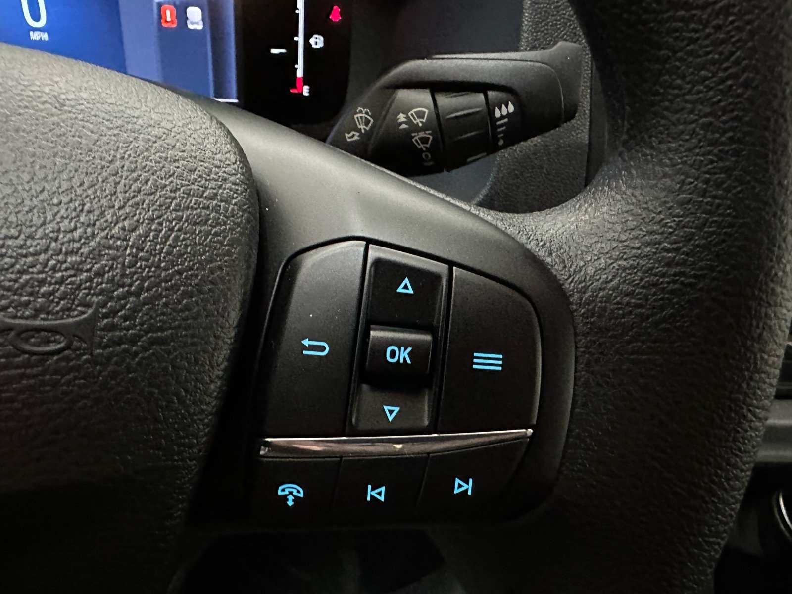 New 2026 Ford Transit 150 Low Roof w/ Load Area Protection Package RWD image 30