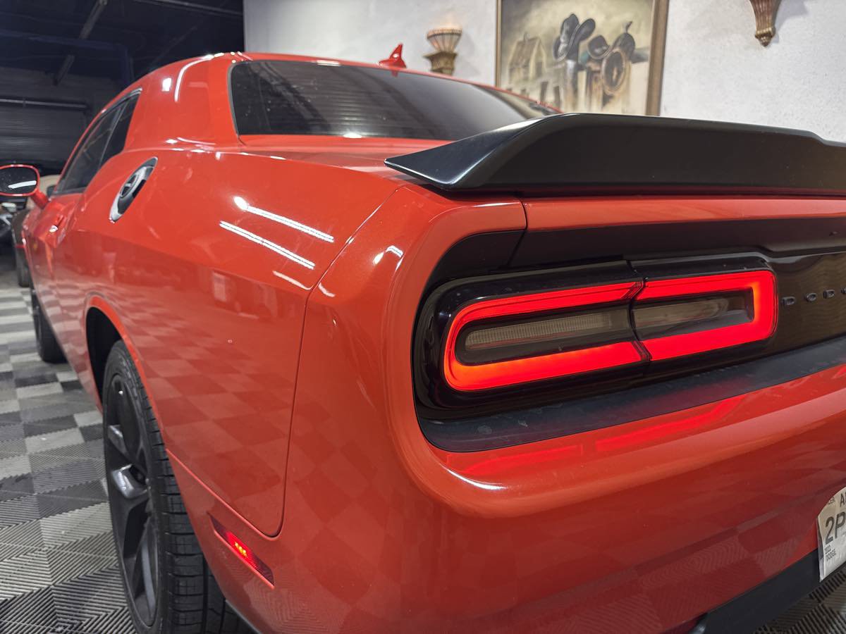 Used 2022 Dodge Challenger SXT w/ Blacktop Package image 9