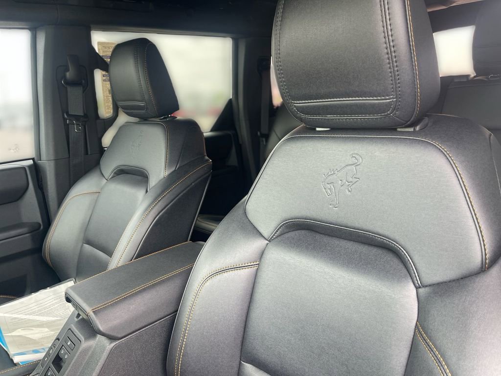 Used 2024 Ford Bronco Badlands AWD/4WD image 16