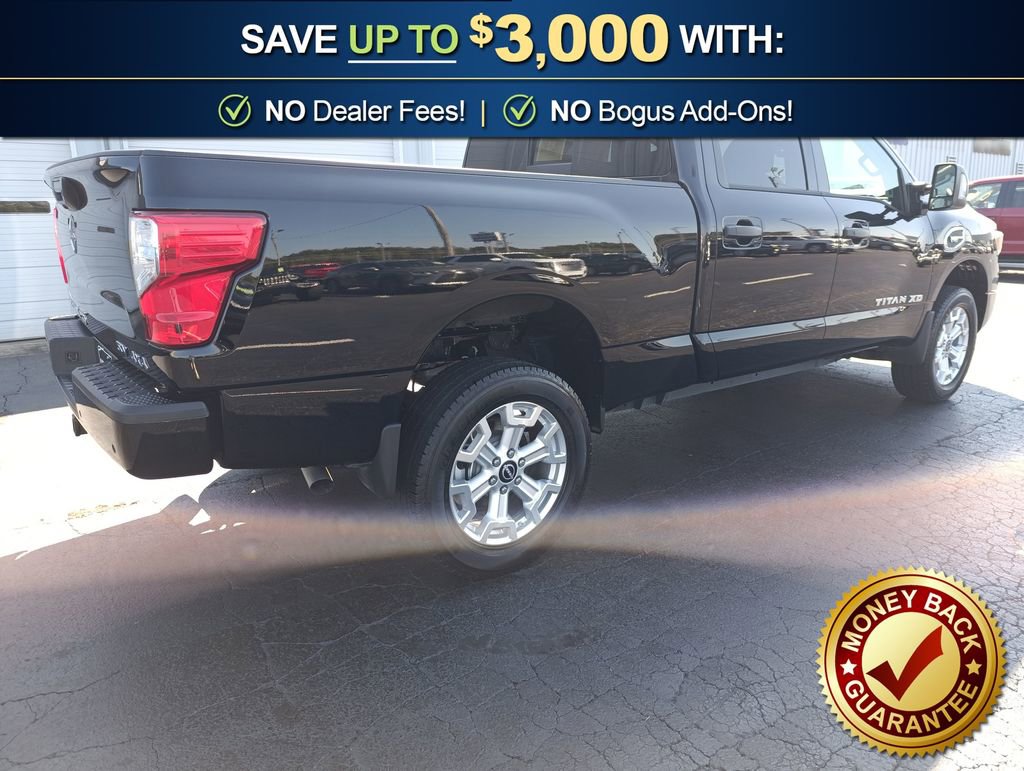 Used 2024 Nissan Titan SV w/ SV Convenience Package image 7