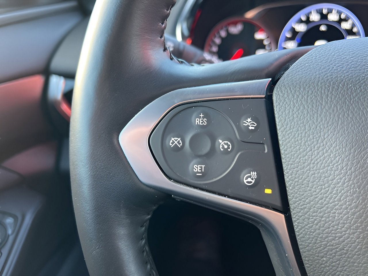 Used 2022 Chevrolet Traverse Premier w/ LPO, Floor Liner Package image 21