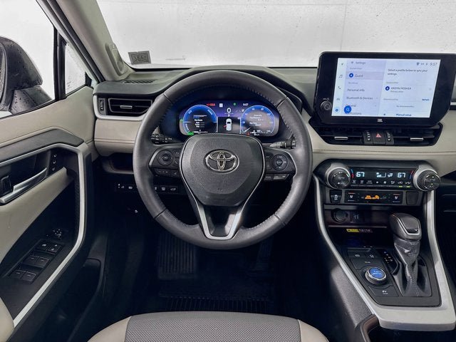 Used 2023 Toyota RAV4 Limited AWD/4WD image 23