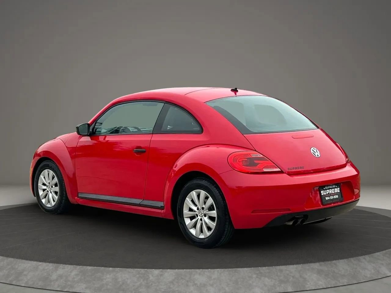Used 2015 Volkswagen Beetle 1.8T Classic FWD image 5