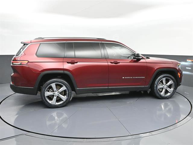 Used 2022 Jeep Grand Cherokee L Limited AWD/4WD image 28