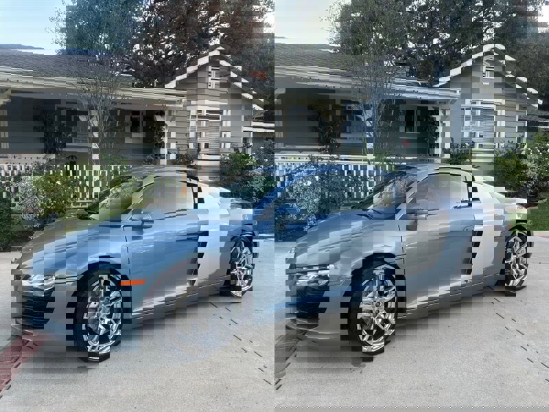 Used 2009 Audi R8 V8 w/ Enhanced Leather Pkg image 3