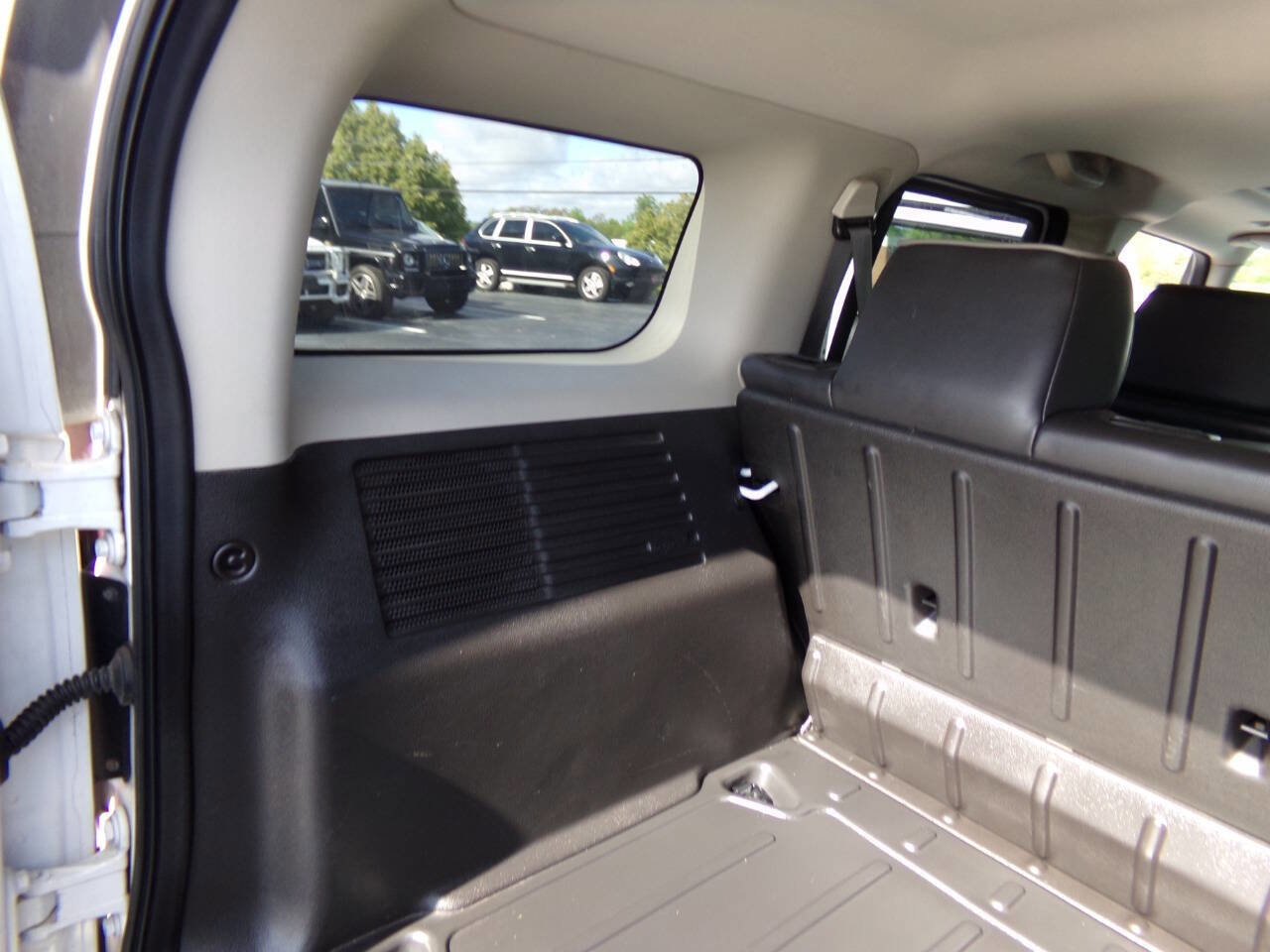 Used 2009 HUMMER H3 Luxury AWD/4WD image 17