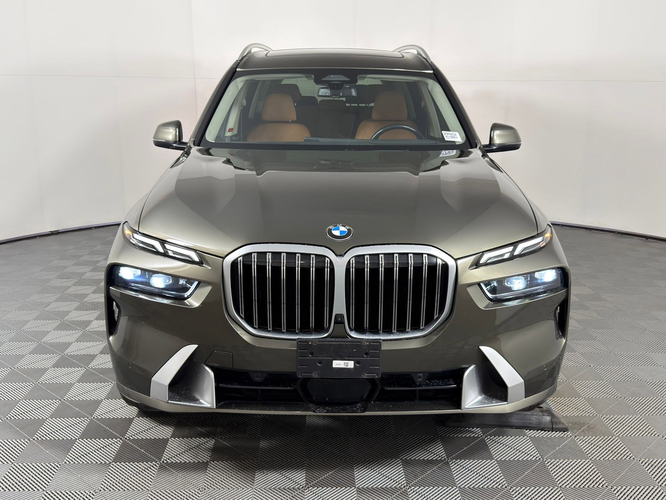 Used 2023 BMW X7 xDrive40i w/ Premium Package image 5