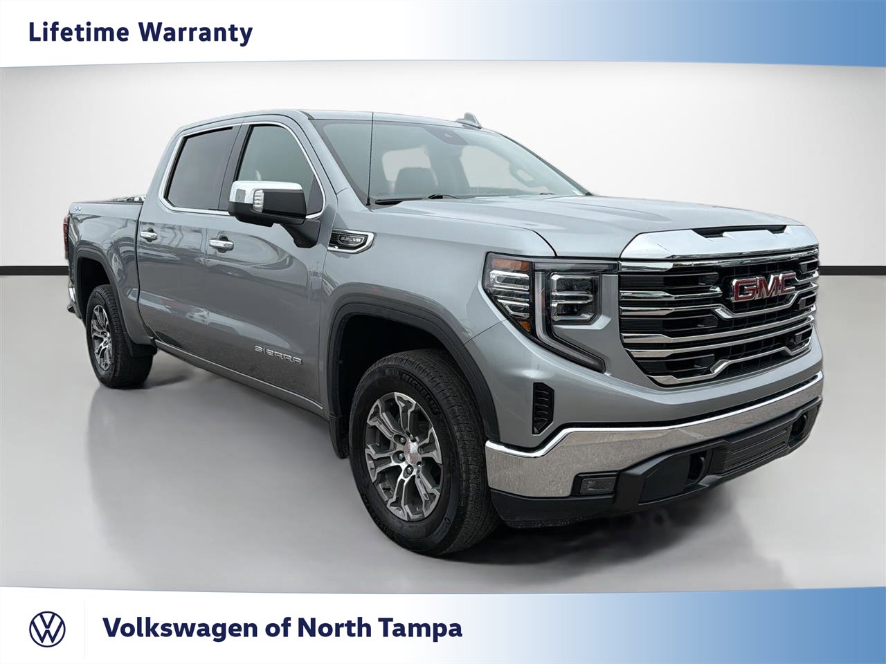 Used 2025 GMC Sierra 1500 SLT image 1