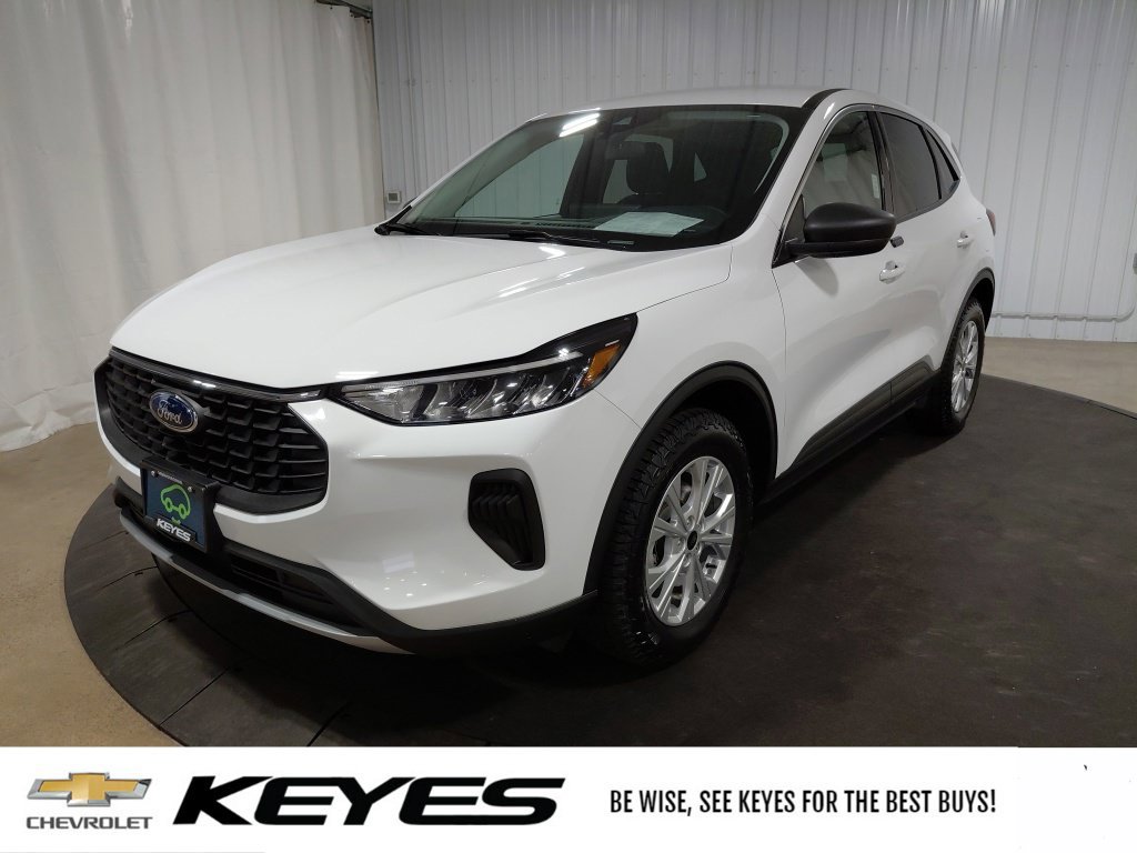 Used 2024 Ford Escape Active w/ Tech Pack #1 AWD/4WD image 1