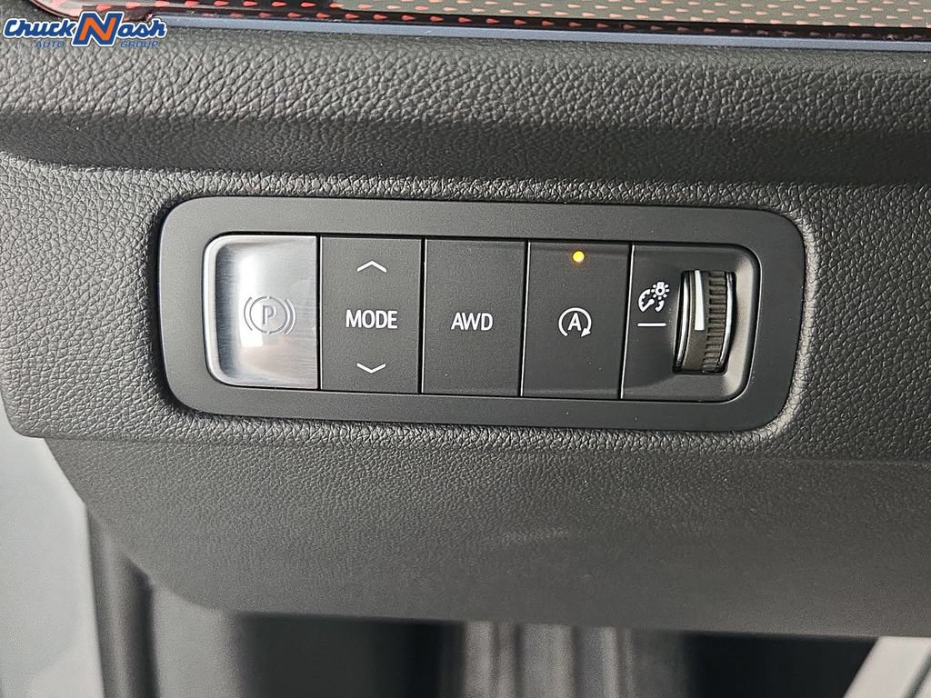 Certified 2024 Chevrolet Traverse Z71 w/ Enhanced Driving Package AWD/4WD image 23