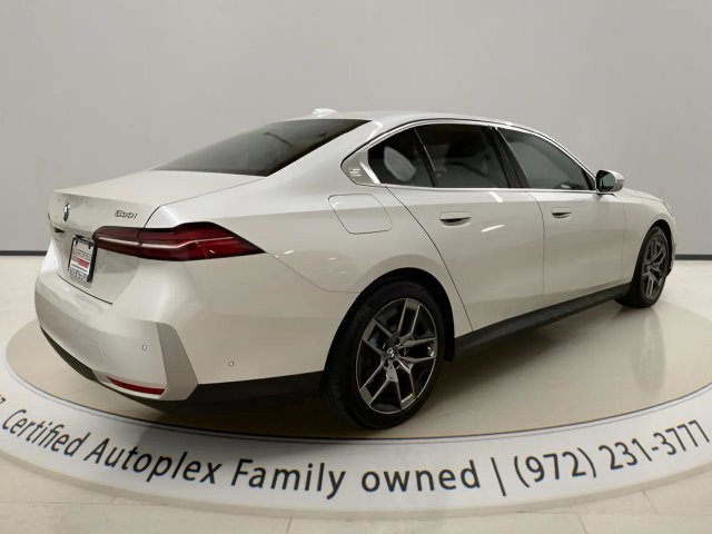 Used 2026 BMW 530i RWD image 5