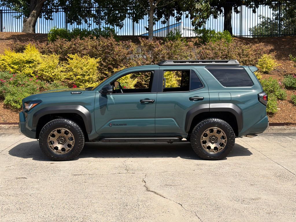 Used 2025 Toyota 4Runner Trailhunter AWD/4WD image 6