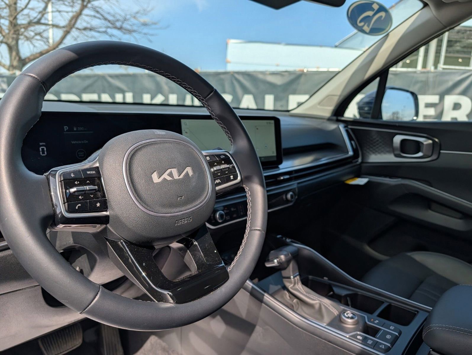 Used 2025 Kia Sorento S w/ Panoramic Sunroof Package image 29