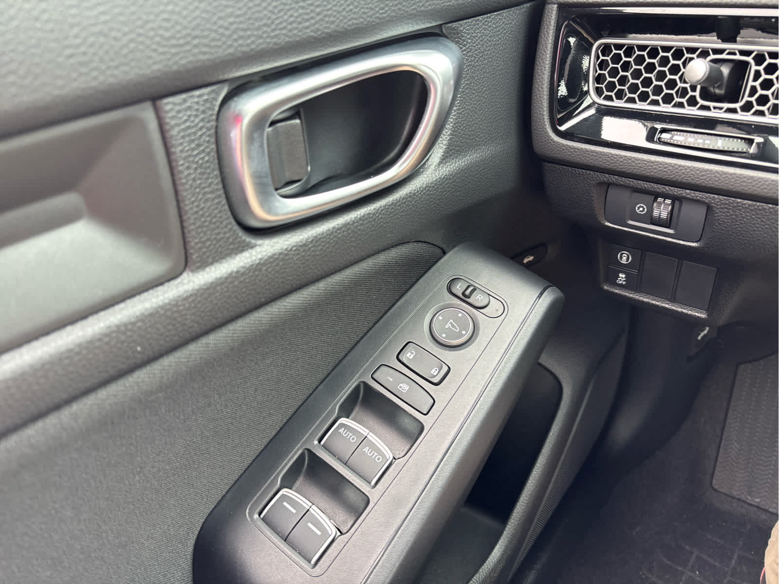 Used 2024 Honda Civic Sport image 23