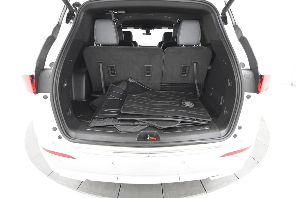 Used 2022 Buick Enclave Essence FWD image 35